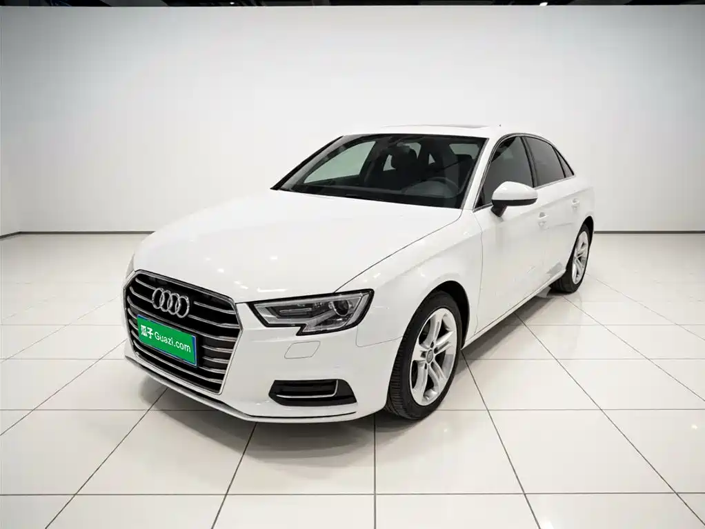 Audi A3 2020 Limousine 35 TFSI Progressive Type China VI