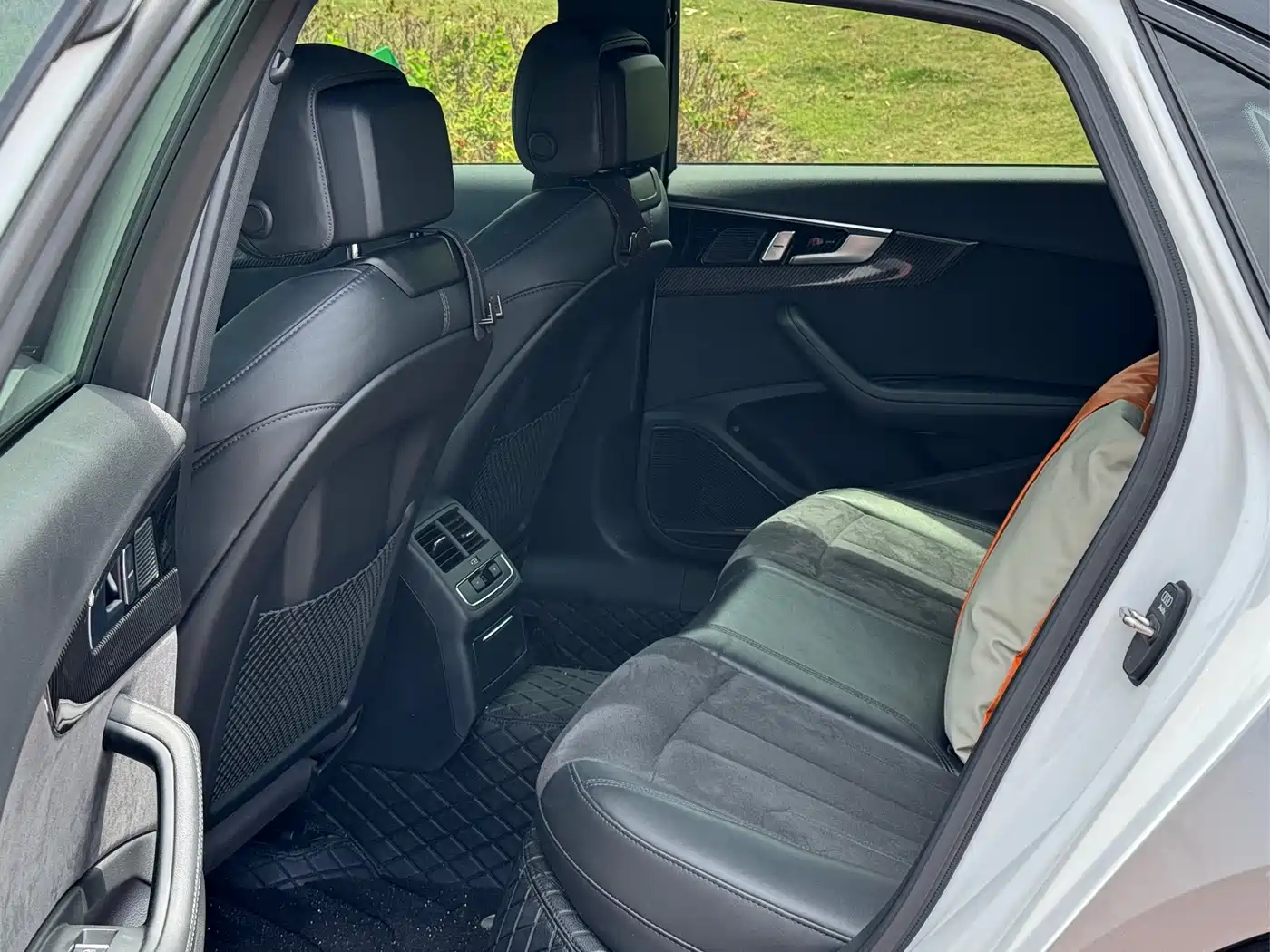 Audi A4L 2022 45 TFSI quattro Premium Dynamic фото 5