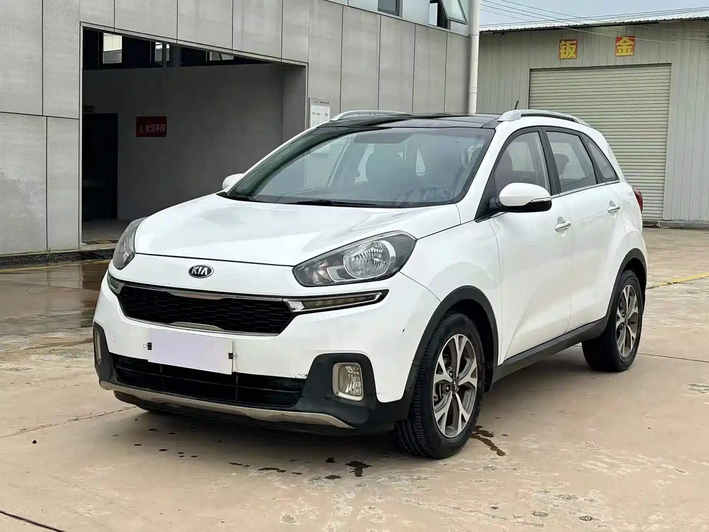 Kia KX3 Smart Run 2015 1.6L Automatic 2WD DLX