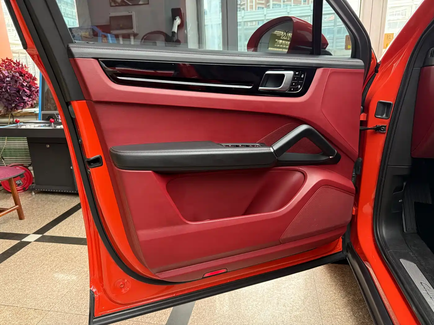 PORSCHE CAYENNE NEW ENERGY