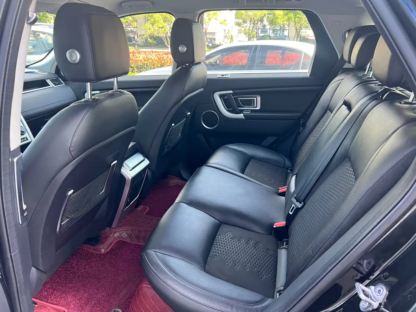 Land Rover Discovery Sport 2017 2.0T PURE фото 8