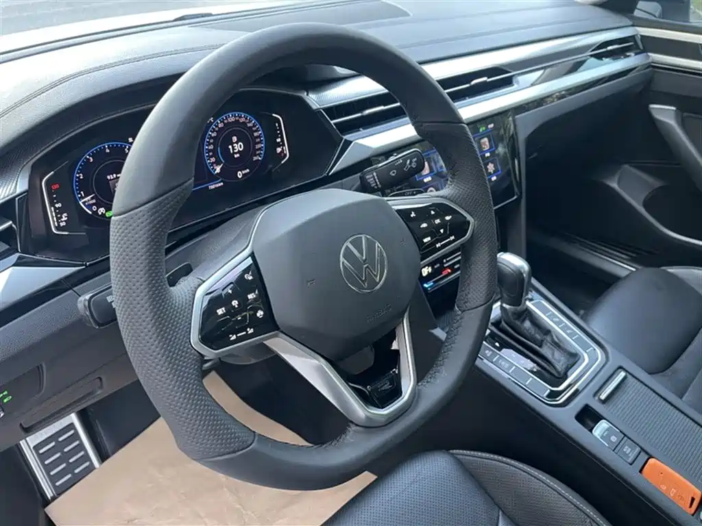 Volkswagen FAW-Volkswagen CC 2021 380TSI Eye-catching Edition фото 19
