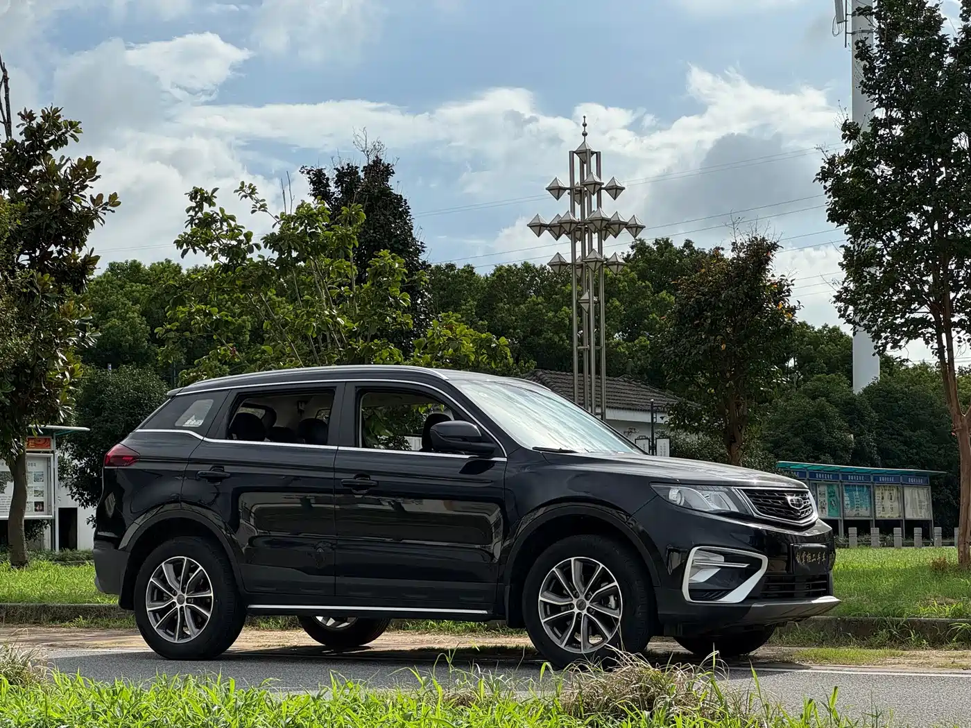 Фото 3 - Geely Boyue