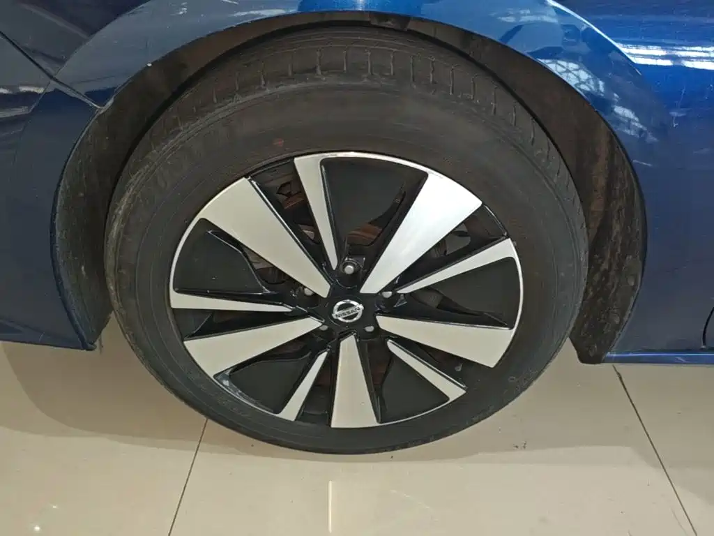 Фото 23 - Nissan Teana
