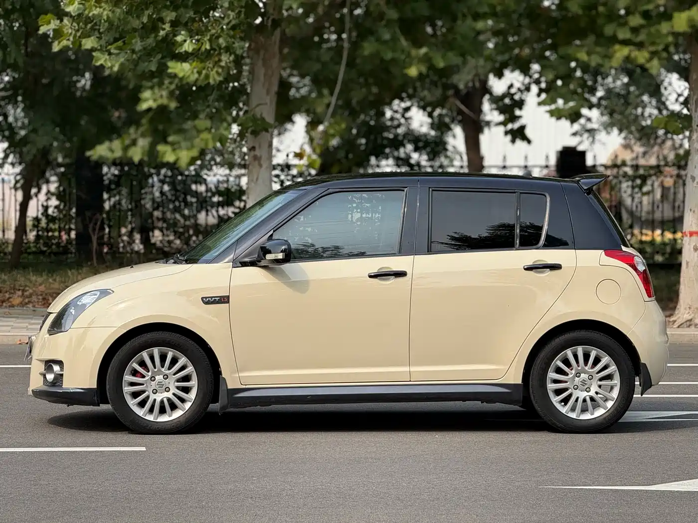 Suzuki Swift 2012 2011 Model 1.5L Automatic Sport