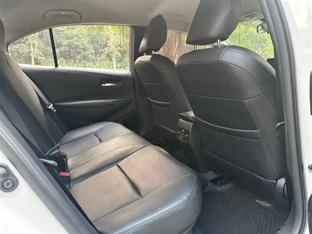 Toyota Corolla 2023 1.8L Smart Hybrid Dual Engine Pioneer Edition фото 8