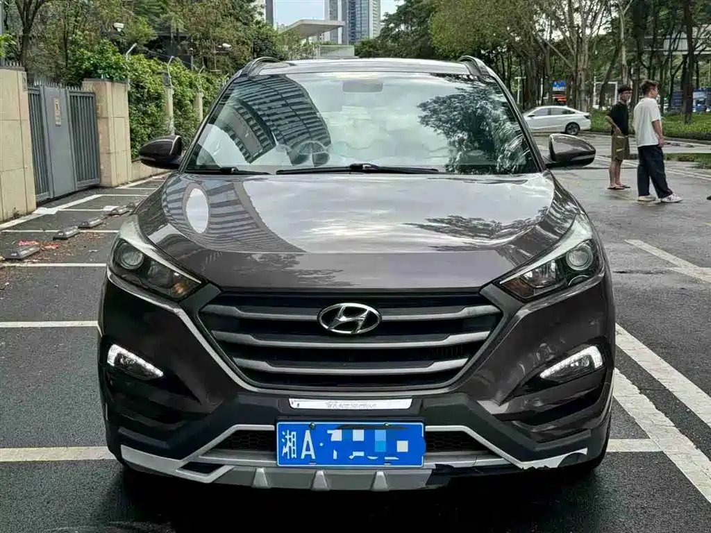 Hyundai Tucson 2015 1.6T Dual Clutch 2WD Smart фото 3