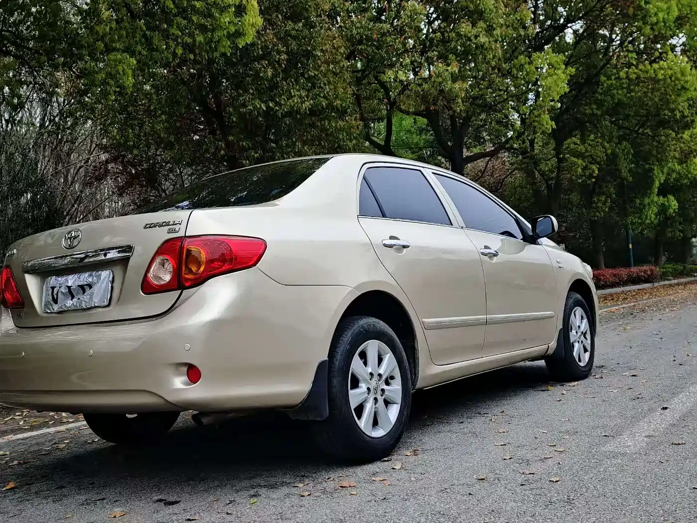 Toyota Corolla 2009 1.6L Manual GL Sunroof Special Edition фото 18