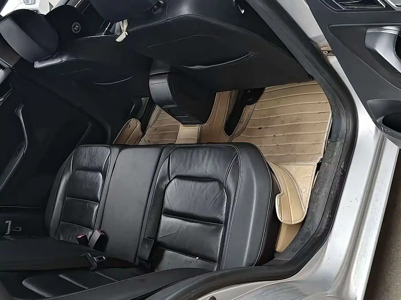 Volkswagen Bora 2013 1.6L Manual Comfort Model фото 5