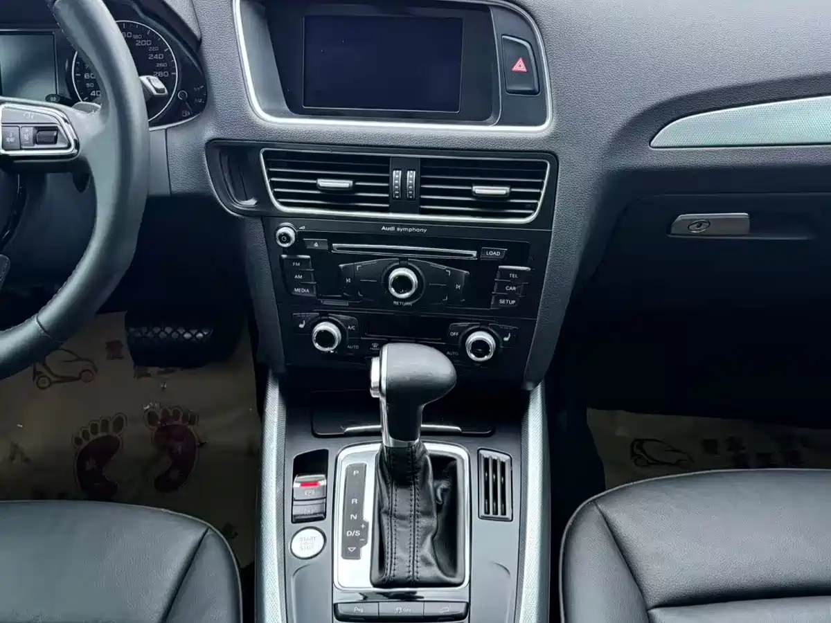 Фото 14 - Audi Q5