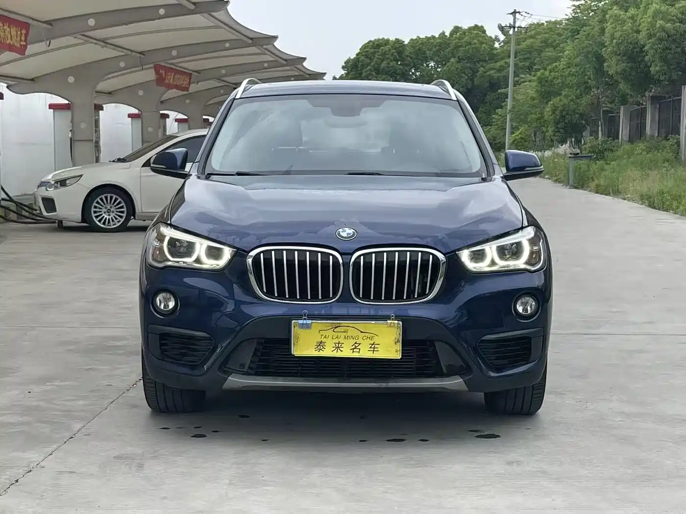BMW X1 2019 sDrive20Li Leading Model фото 2