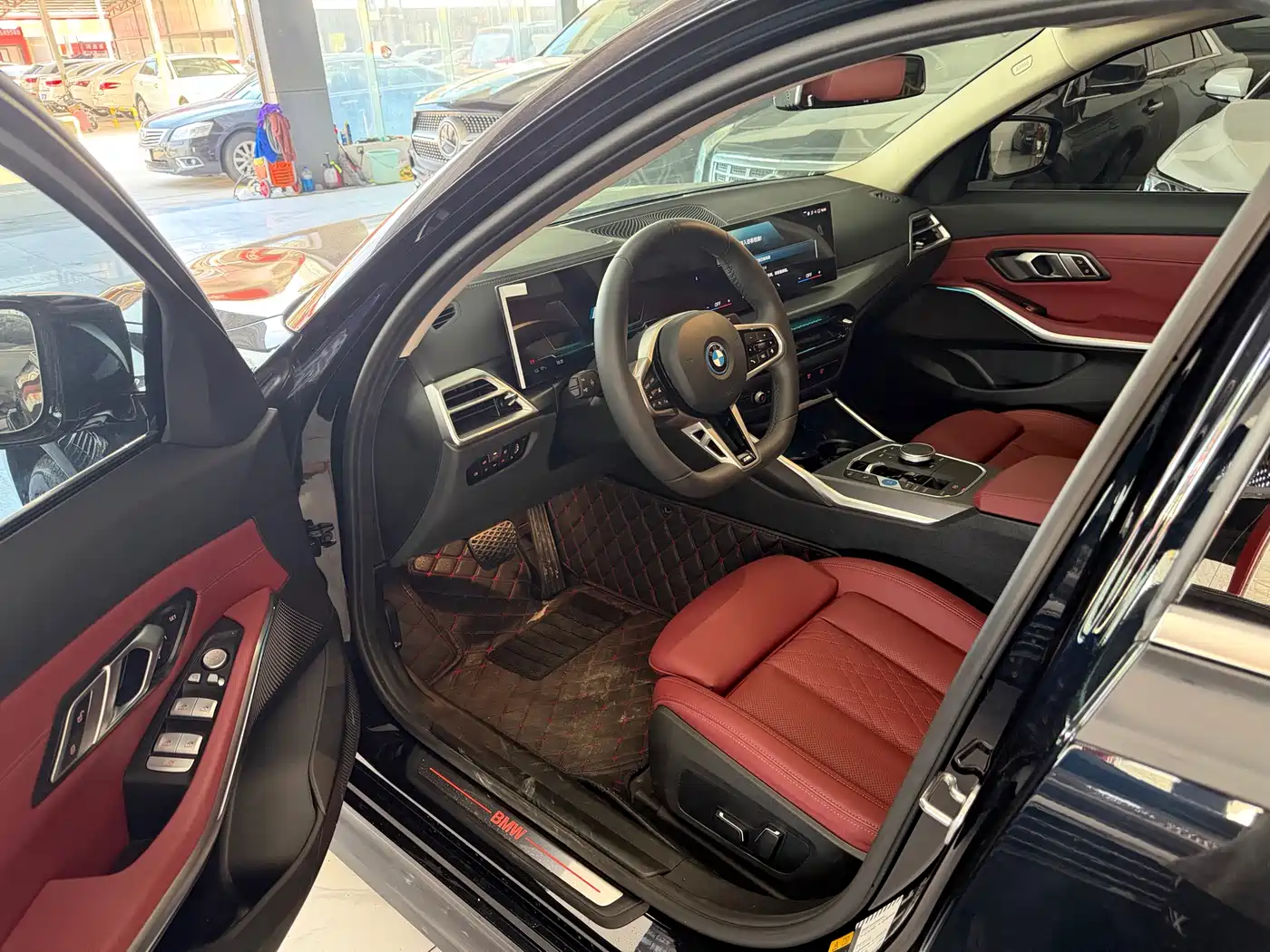 BMW i3 2025 eDrive 35 L фото 4