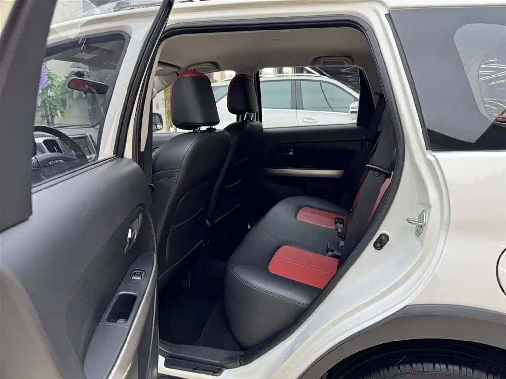 Haval H1 2016 Red Label 1.5L AMT Luxury фото 11