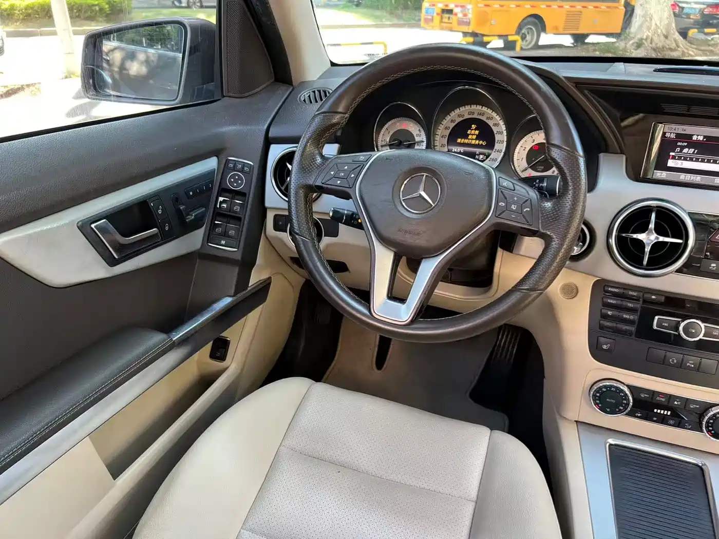 Mercedes-Benz GLK-Class 2013 GLK 300 4MATIC Fashion фото 23
