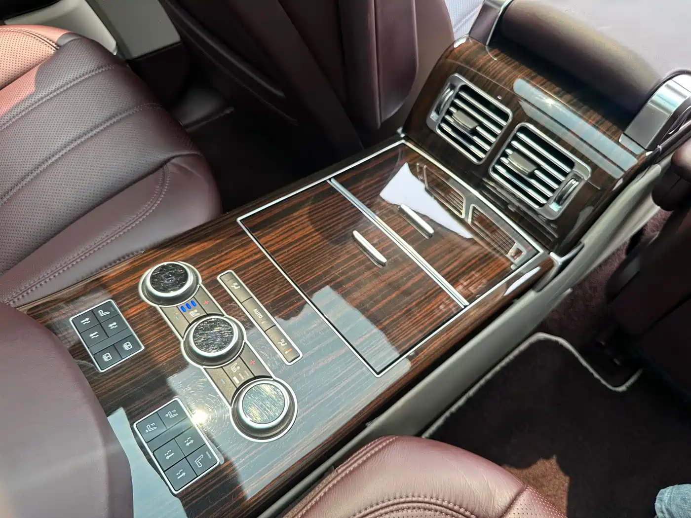 Land Rover Range Rover 2015 3.0 TDV6 Vogue фото 12