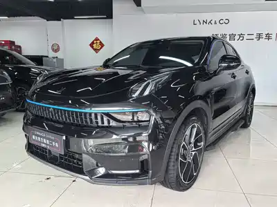 Lynk & Co 05