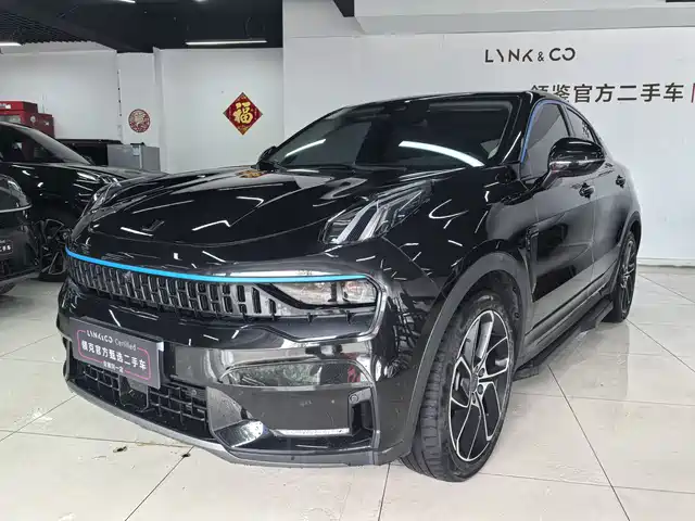 Lynk & Co 05 2.0TD, моноприводный, Halo