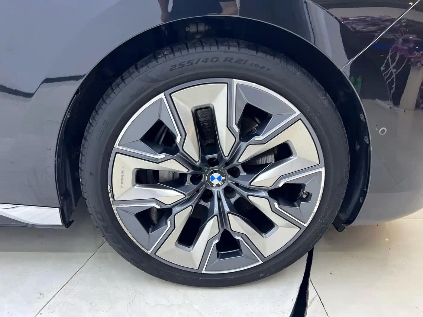BMW 7 Series 2023 Model 740Li Leading Luxury Package фото 29