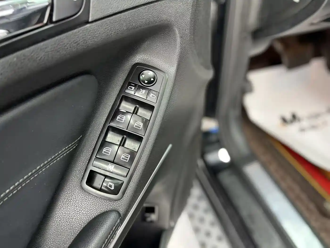 Mercedes-Benz GL-Class фото 18