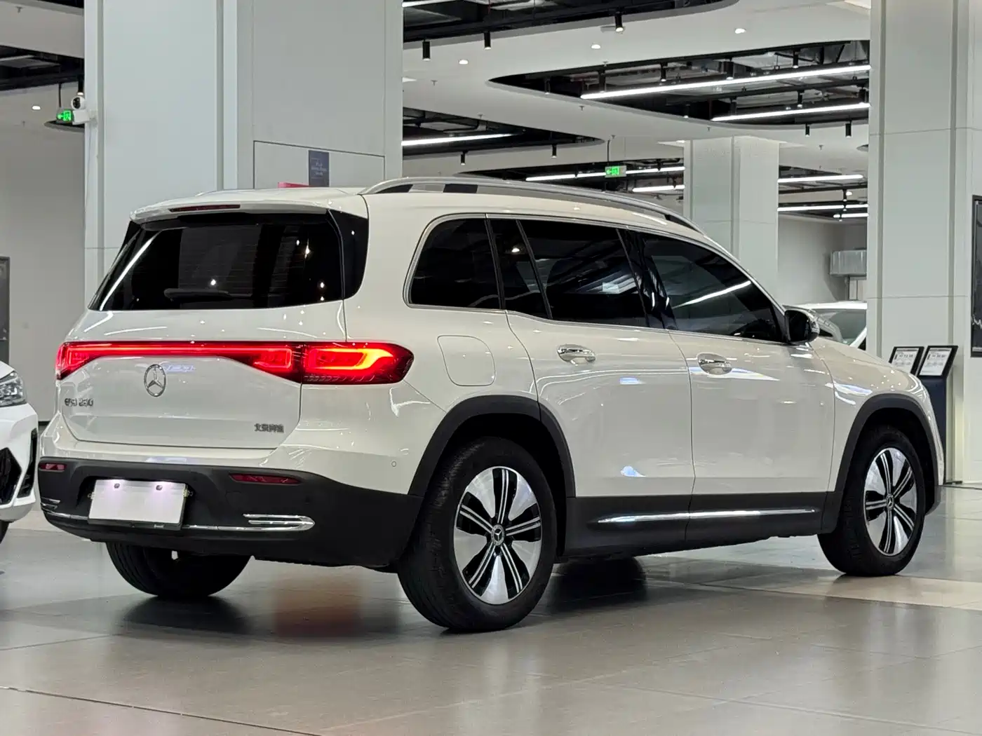 Mercedes-Benz EQB 2023 2023 Facelift EQB 260