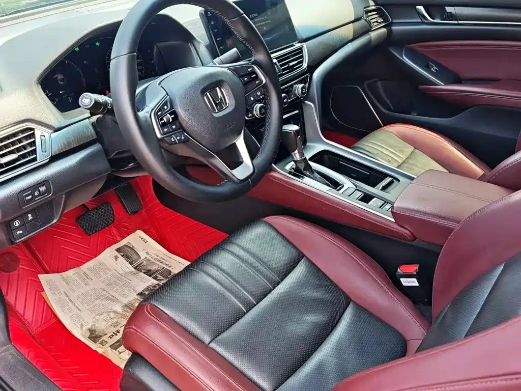 Фото 7 - Honda Inspire