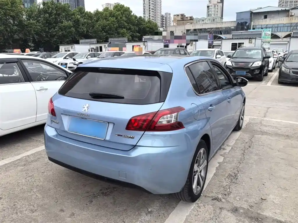 Peugeot 308S 2015 1.6T Auto Dynamic Edition фото 7