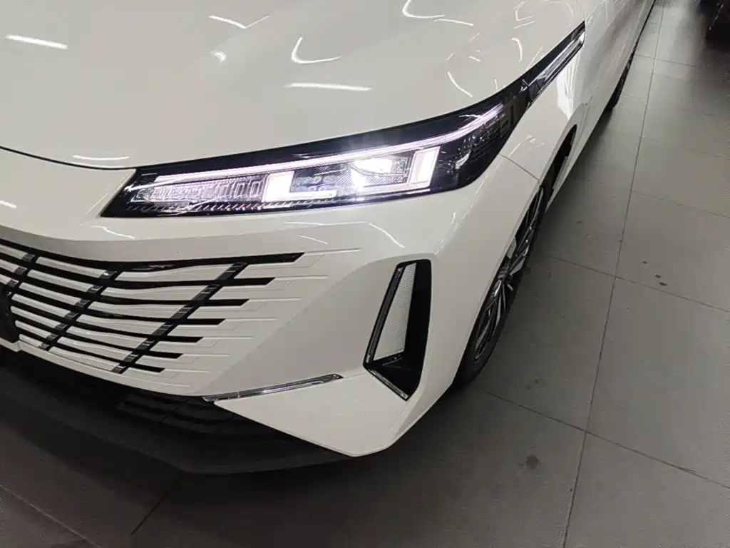 Changan Eado PHEV 2026 2025 Smart New Blue Whale 145KM Battleship Edition