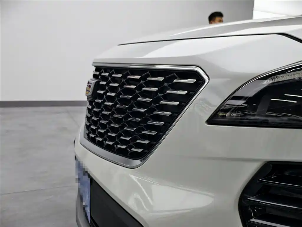 Cadillac XT4 2021 28T FWD Premium Edition фото 22