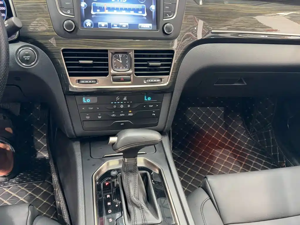 Hongqi H7 2020 2019 1.8T Comfort Edition