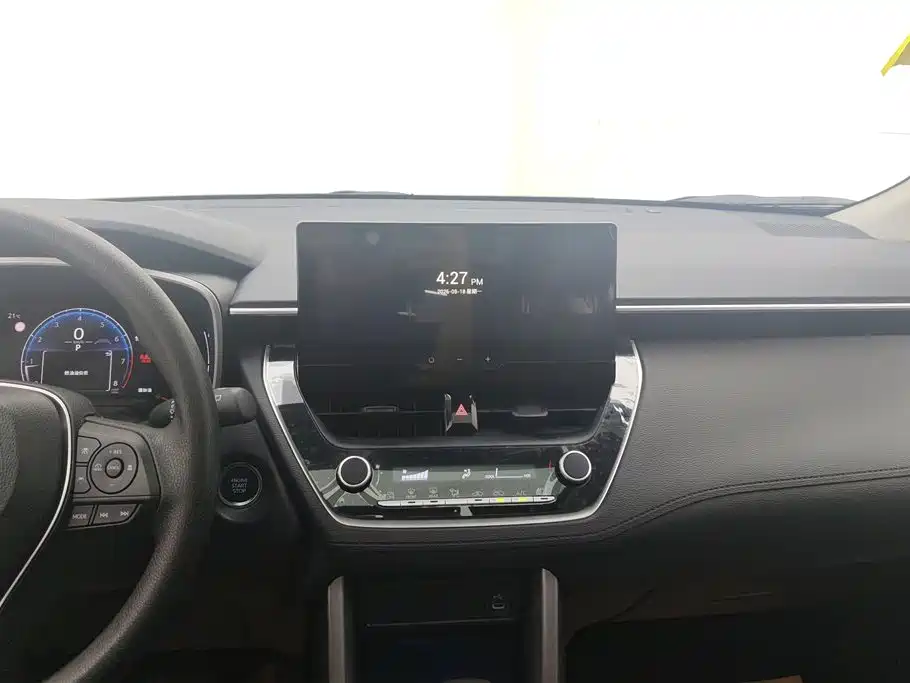 Toyota Frontlander 2024 2.0L CVT Leading Plus Edition фото 13