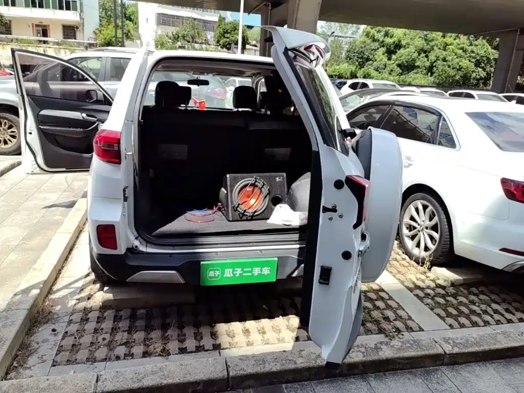 Cowin Kaiyi X3 2016 2016 1.6L CVT Enthusiast Edition