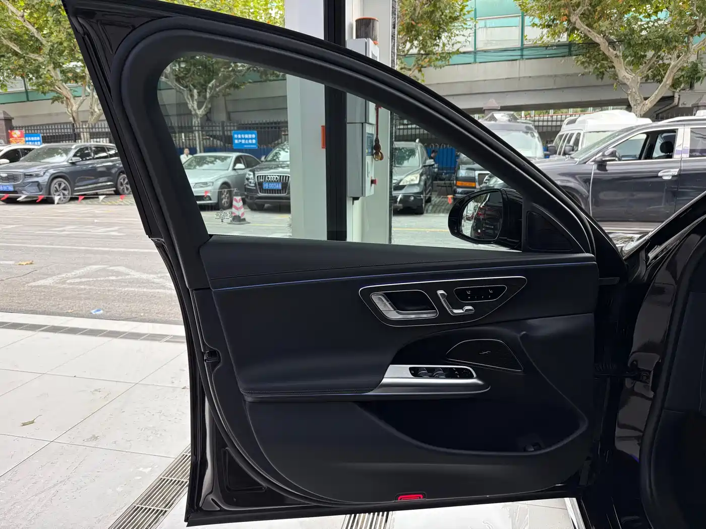 Mercedes-Benz E-Class 2024 E 300 L Fashion Sport фото 11
