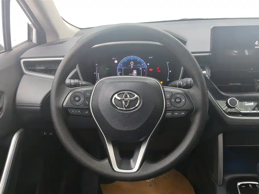 Toyota Frontlander 2024 2.0L CVT Leading Plus Edition фото 15