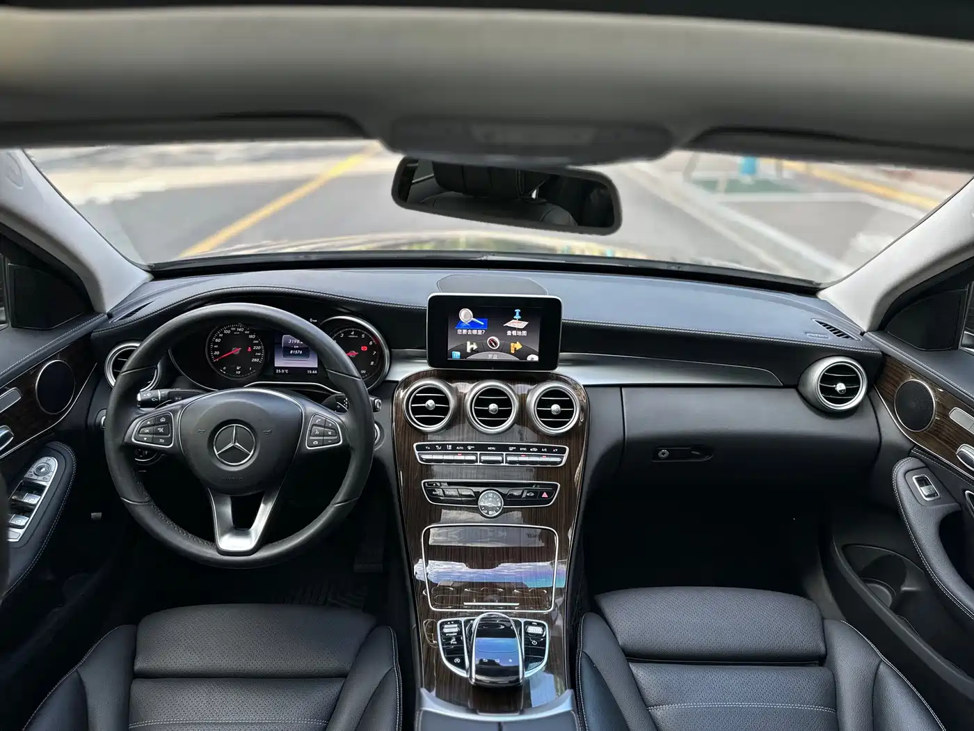 Mercedes-Benz C-Class 2016 C 200 L фото 20