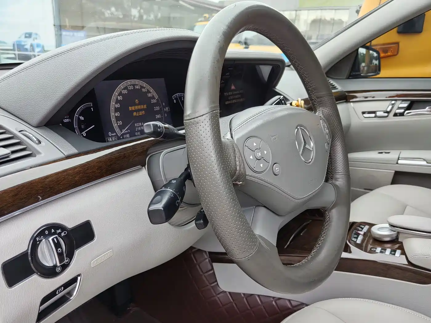 Mercedes-Benz S-Class 2010 S 300 L Premium фото 18
