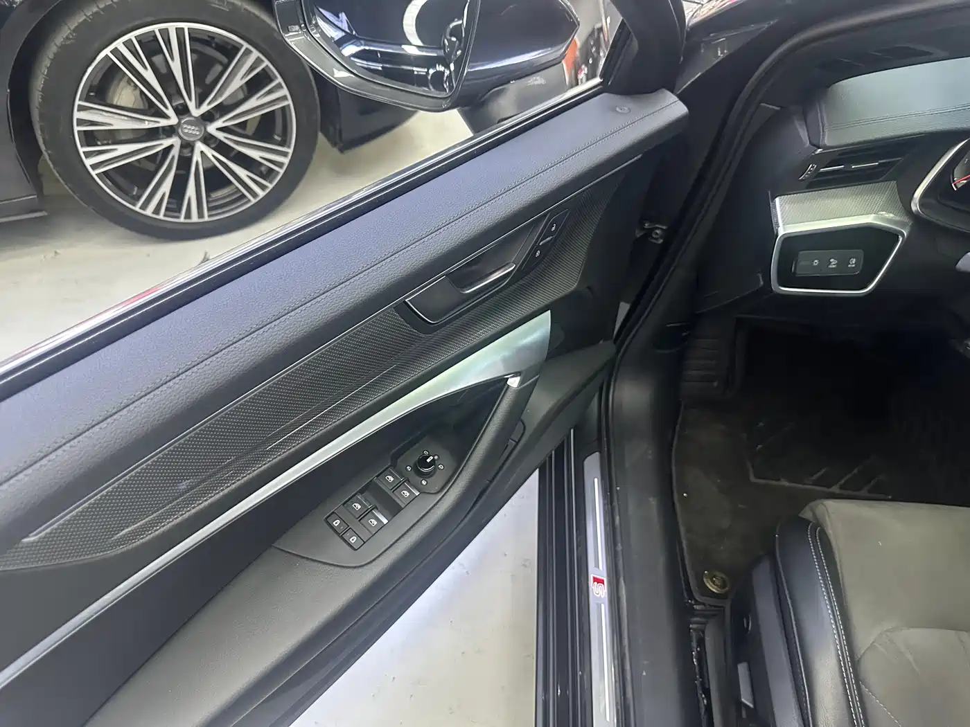 Audi A6L 2022 45 TFSI quattro Premium Dynamic фото 8