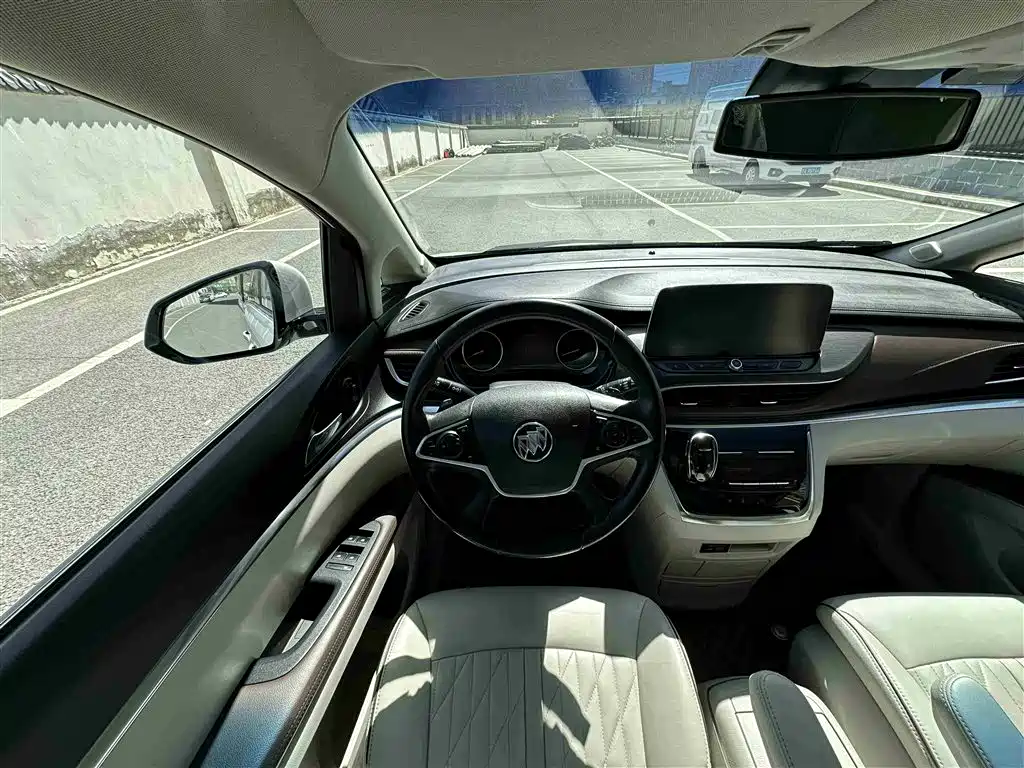 BUICK GL8