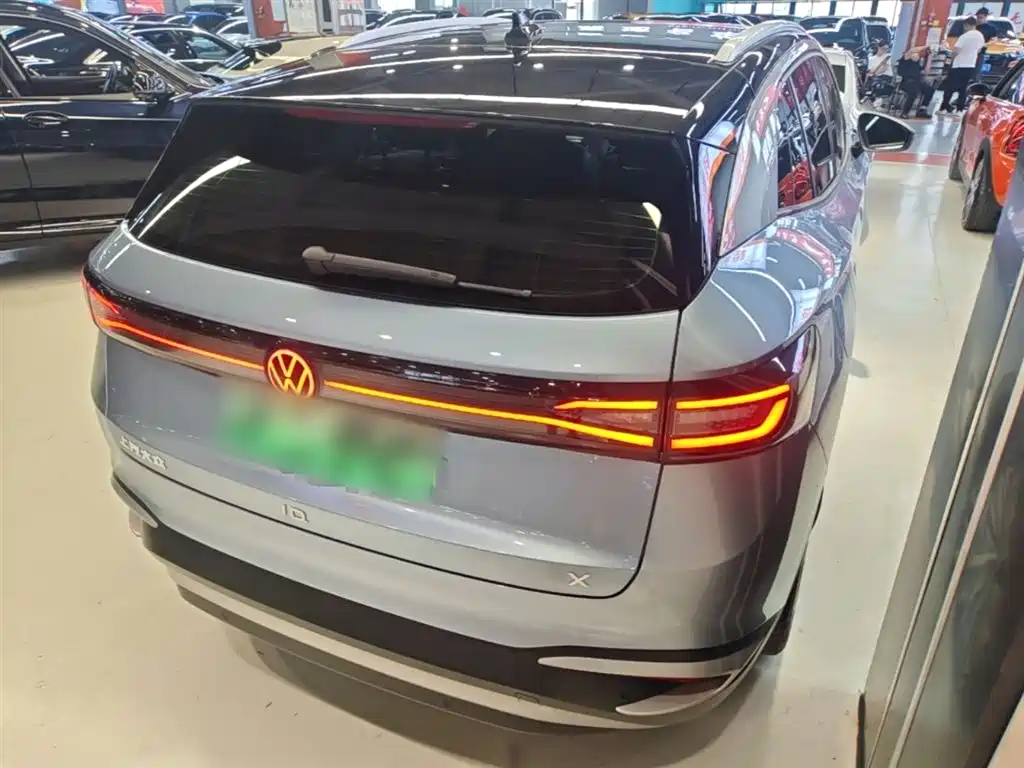 Volkswagen ID.4 X 2022 Pure Long Range Edition фото 7
