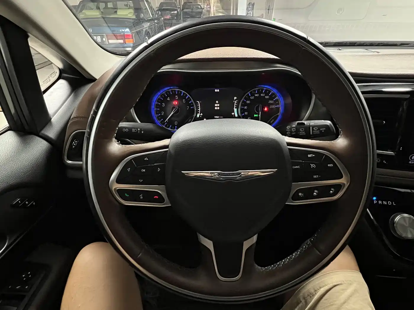 Chrysler Pacifica 2019 2017 3.6L Premium Edition