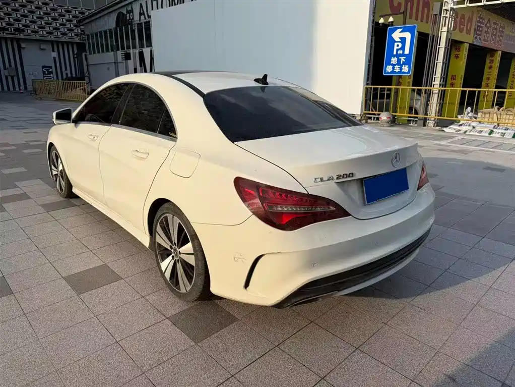 Mercedes-Benz CLA (Import) 2017 Facelift CLA 200 Style фото 9