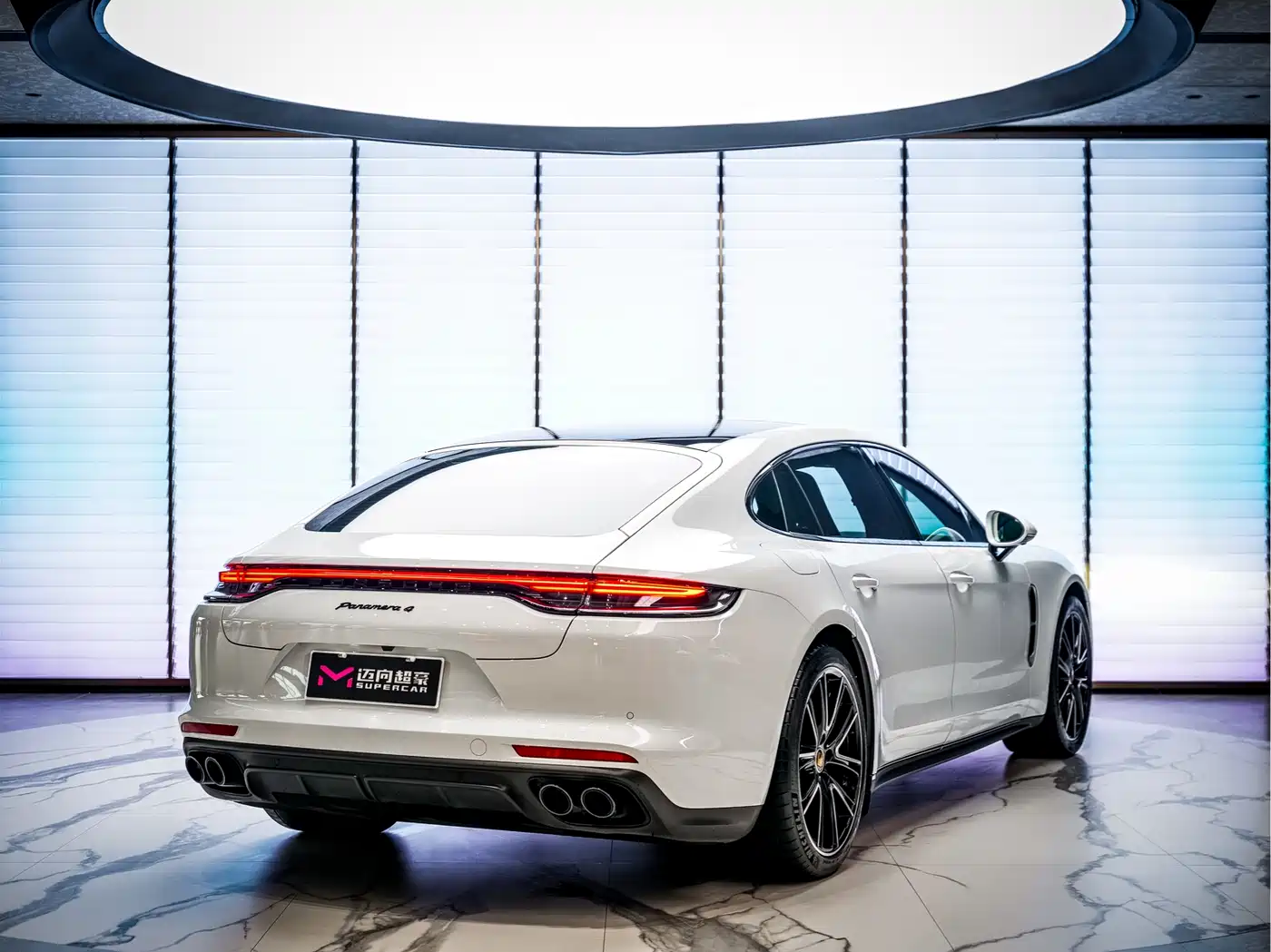 Porsche Panamera 2023 Panamera 4 Executive Long Wheelbase 2.9T фото 4