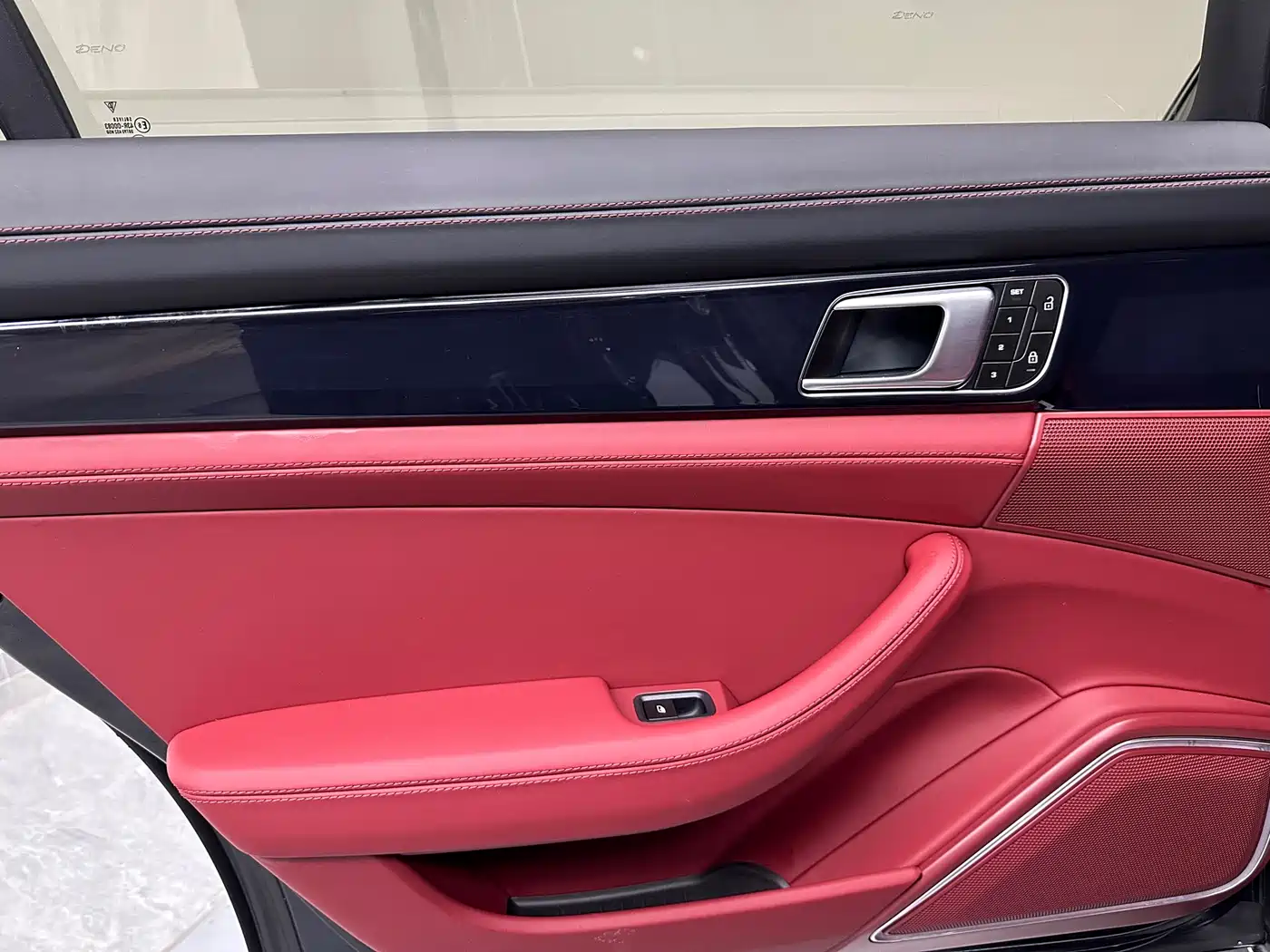 Porsche Panamera 2023 Panamera 4 Executive Long Wheelbase 2.9T фото 27