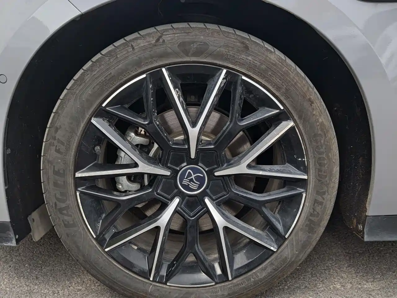 BYD Han 2025 DM-i Smart Driving Edition 125KM LiDAR Flagship фото 3