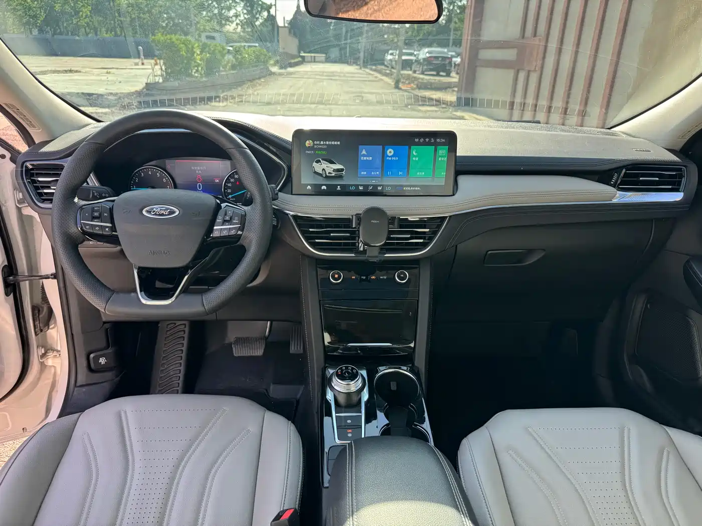 FORD RUIJI