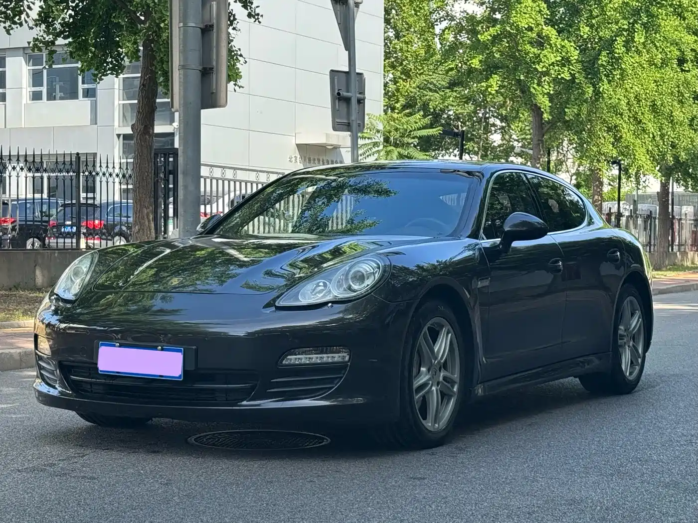 Porsche Panamera 2010 Model Panamera S 4.8L фото 3
