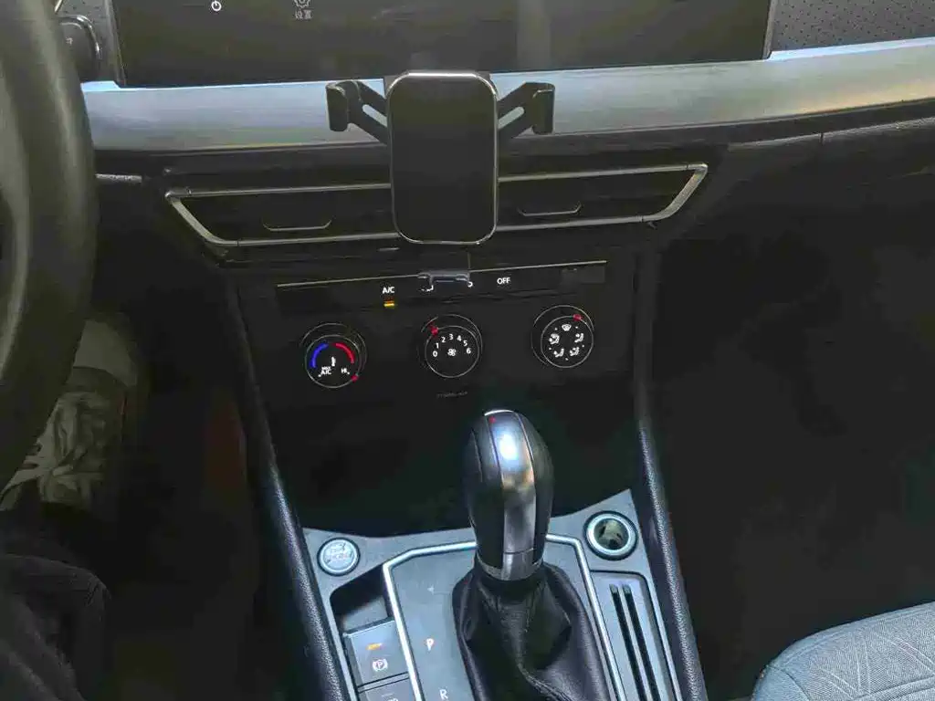 Volkswagen Lavida 2023 280TSI DSG Comfort Edition фото 13