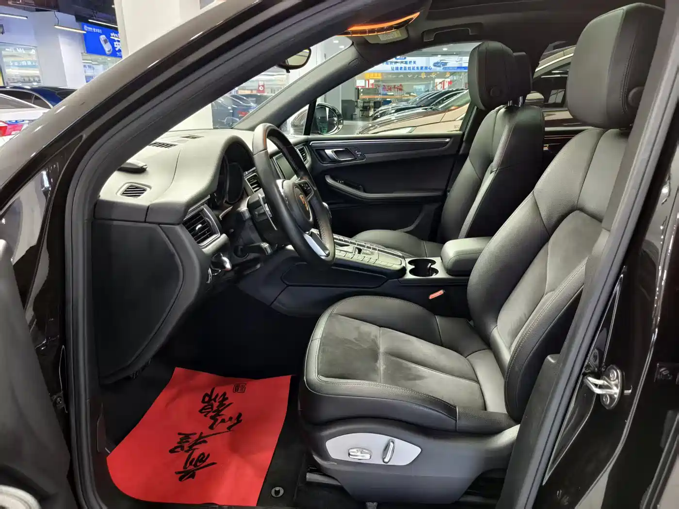 Porsche Macan 2017 Macan 2.0T фото 6