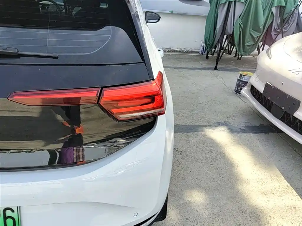 Volkswagen ID.3 2023 Upgraded Pure Intelligence Edition фото 8