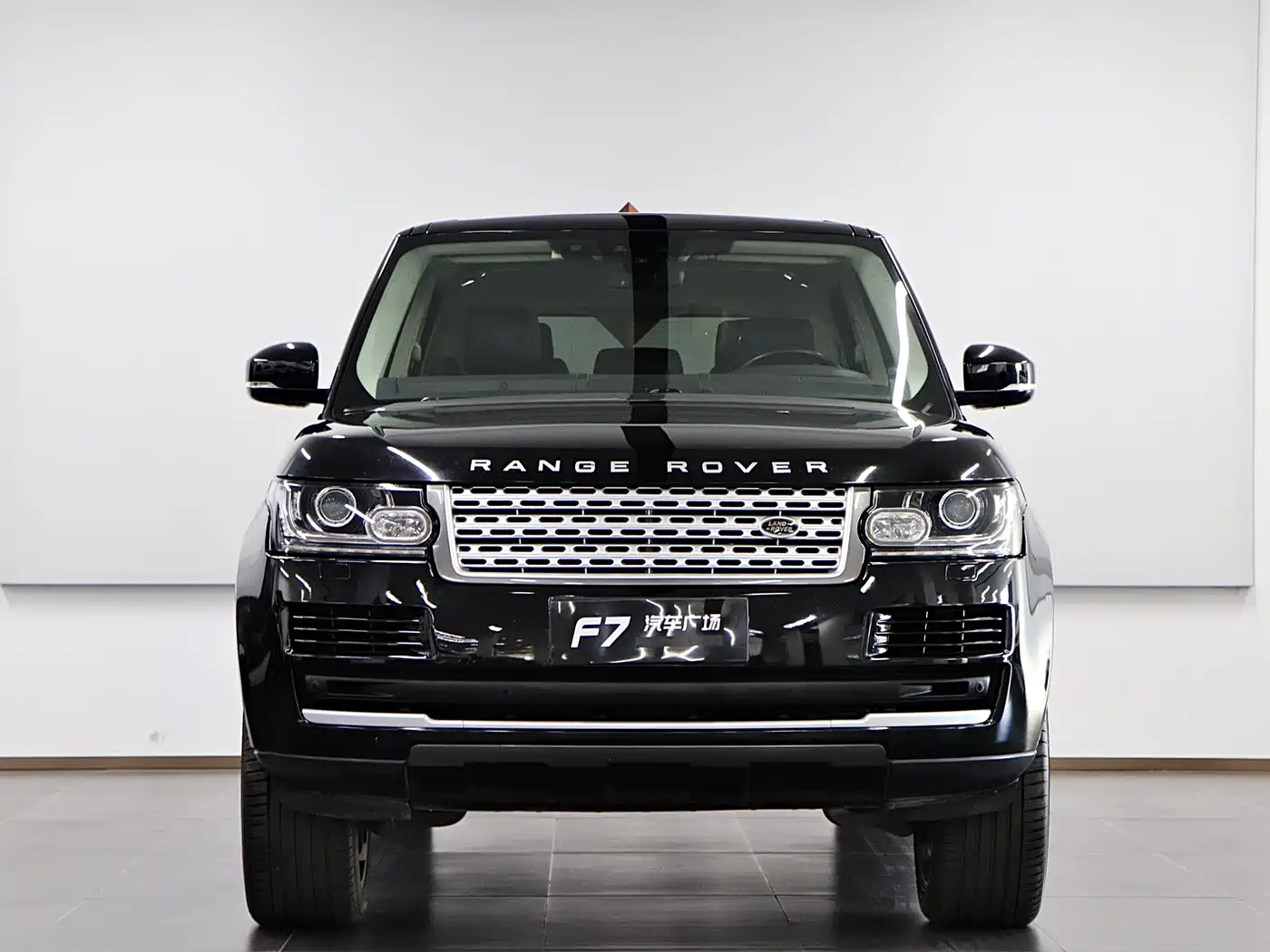 Land Rover Range Rover 2017 3.0 SC V6 Vogue LWB (Long Wheelbase) фото 3