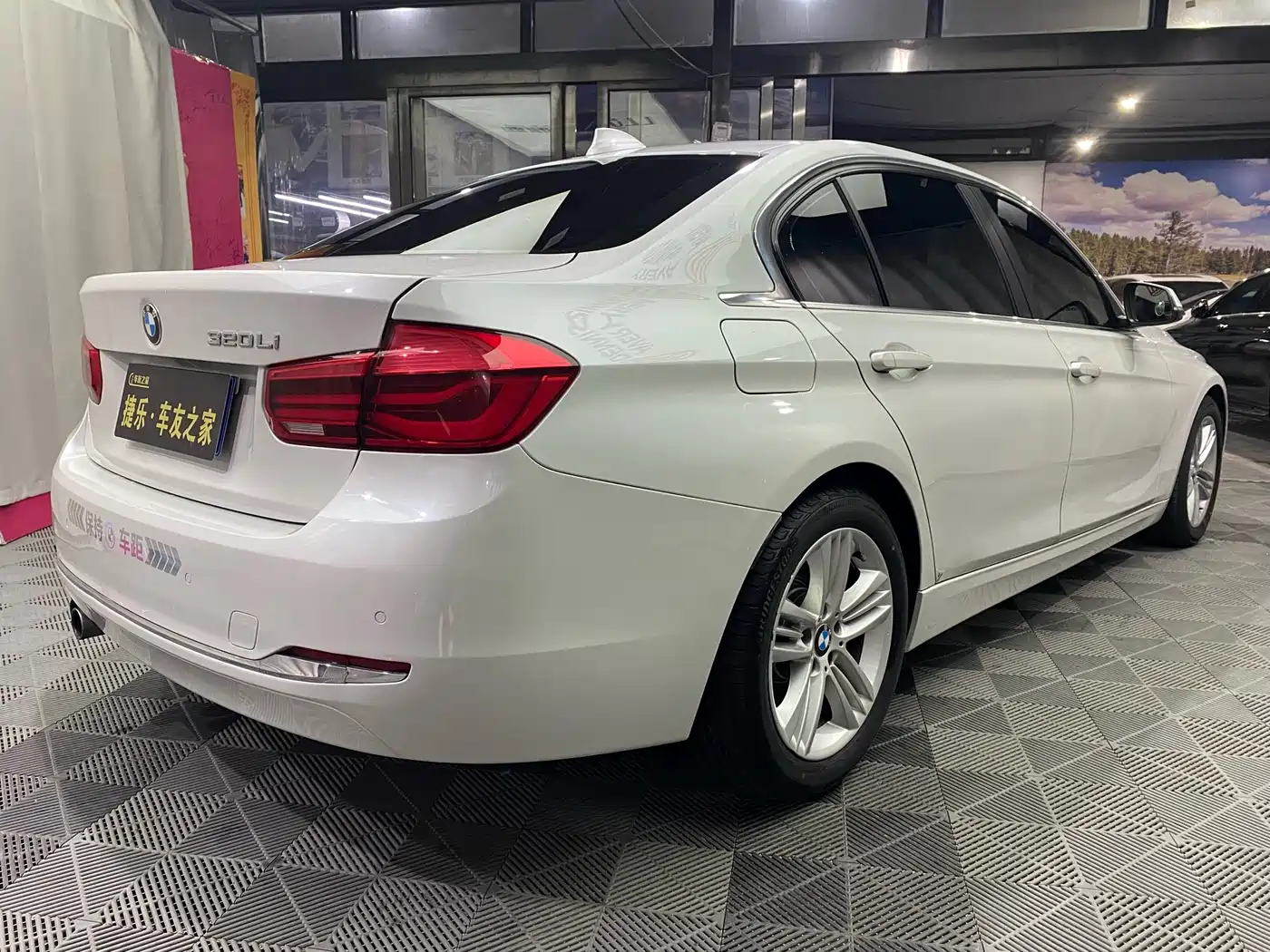 BMW 3 Series 2017 320Li Fashion фото 6